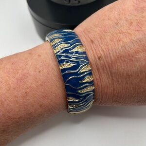 Chunky Animal Design Navy Blue & Gold Rhinestone Bangle